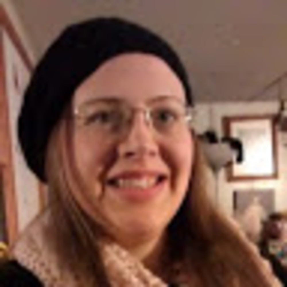 Meet your Posher, Ashley